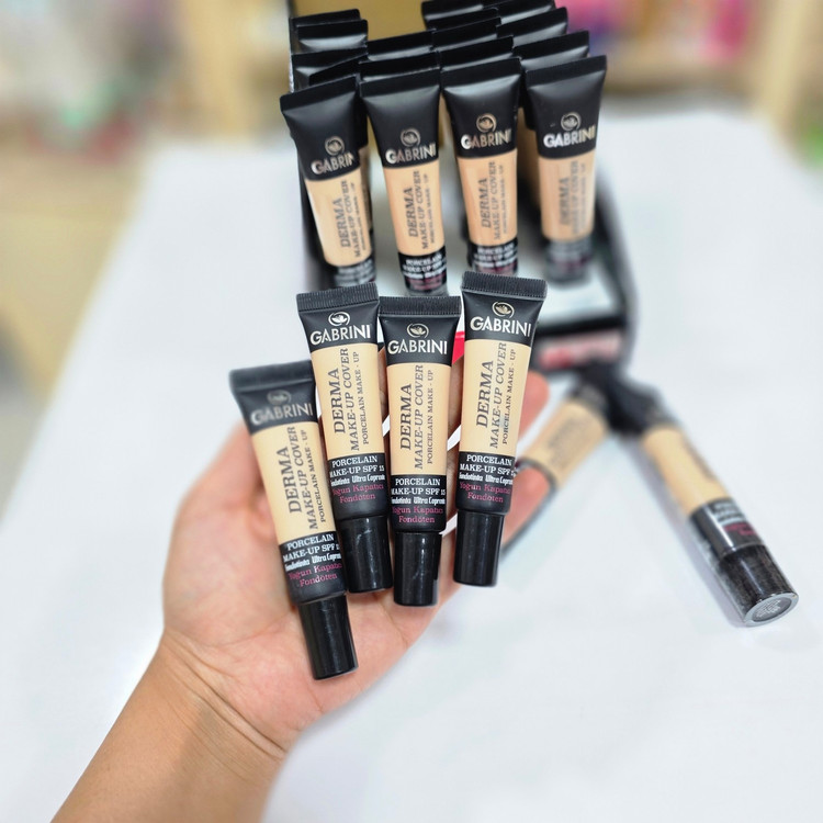کرم پودر گابرینی Derma Make-Up Cover